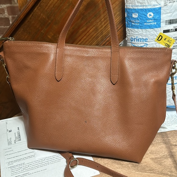Cuyana Handbags - Cuyana Pebbled Leather Tote in Caramel